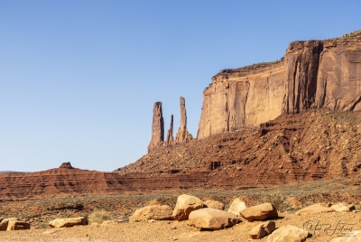 Three Sisters Monument Valley TP 2025